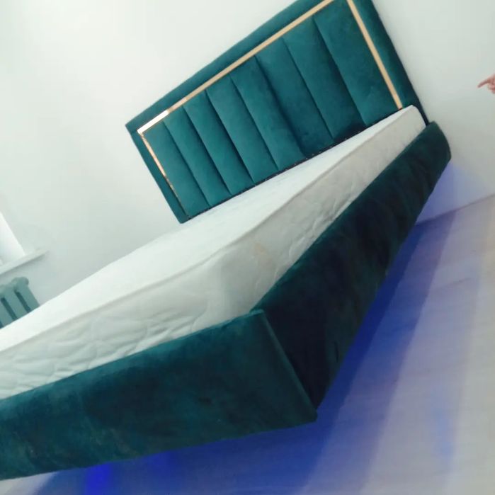 Продам Новый парящий кровать