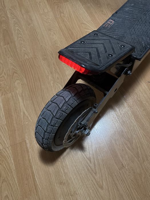 trotineta electrica kukirin g2 nu fac schimburi cu alte produse in afara de g4