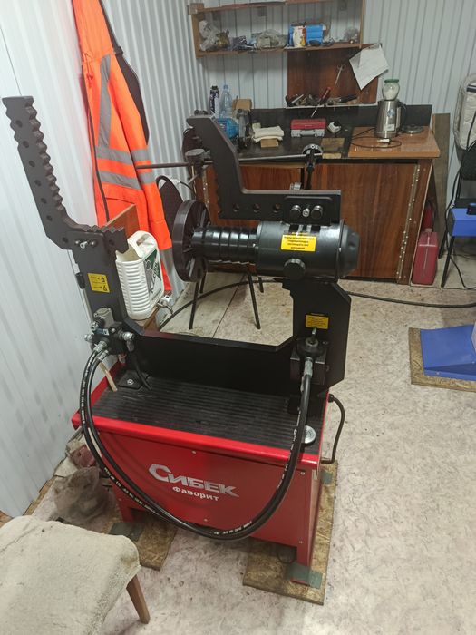 Продам стенд для правки дисков.