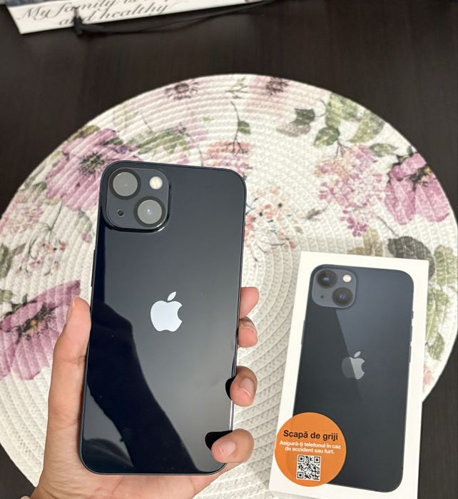 Iphone 13 in stare impecabilă
