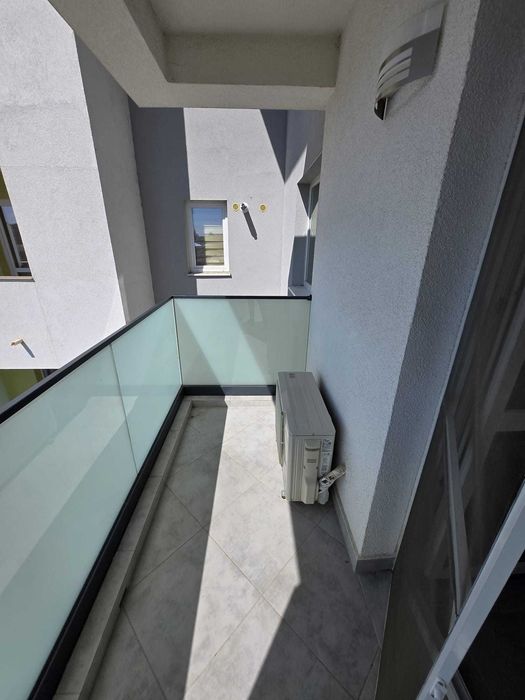 Apartament cu o camera si loc de parcare in cladire - Fara garantie
