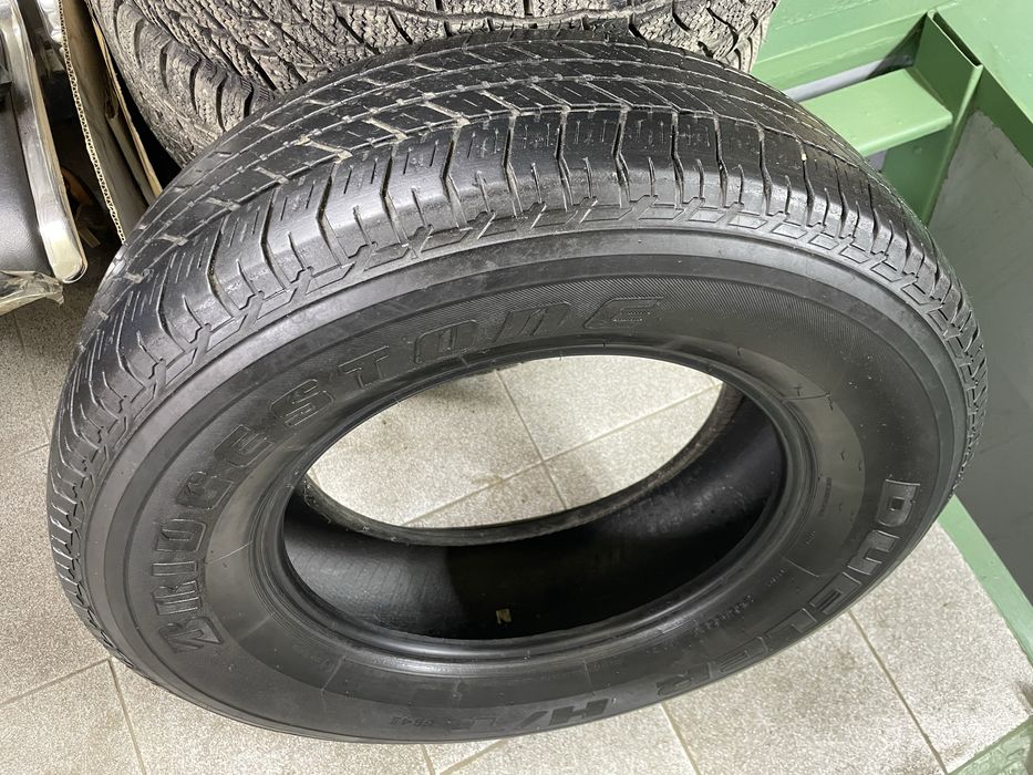 Bridgestone Dueler H/T 265/65/17