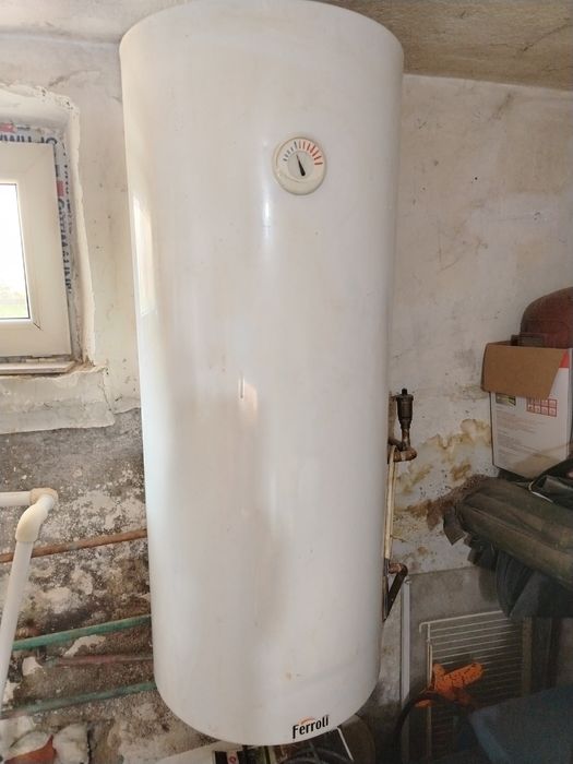 Boiler apa calda ferroli 150l