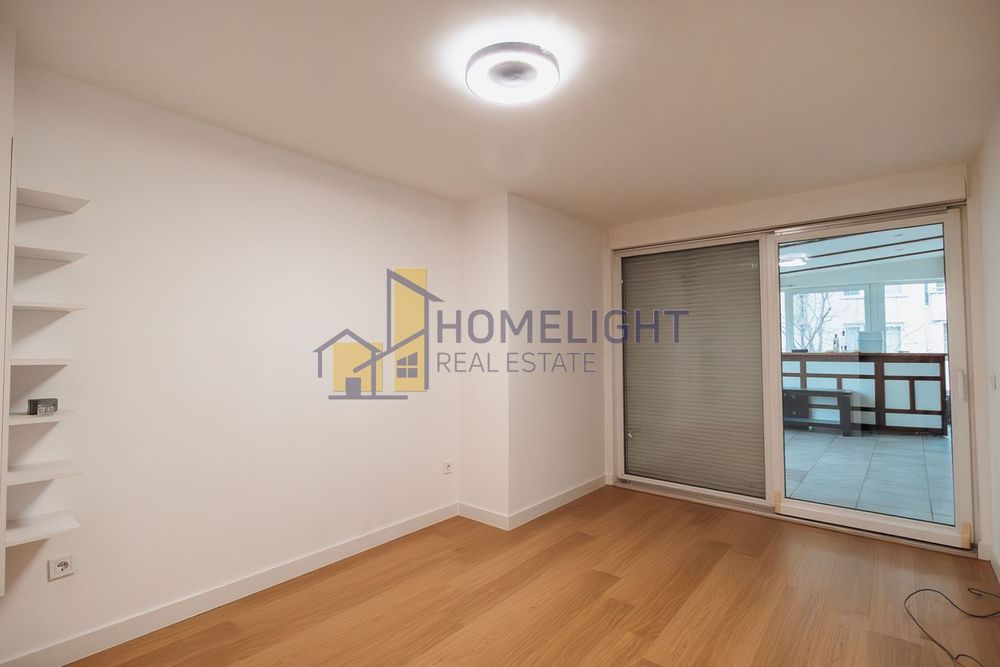 Дава се под наем Тристаен апартамент в София, Павлово - 150 кв.м за 1075 € - Снимка #9