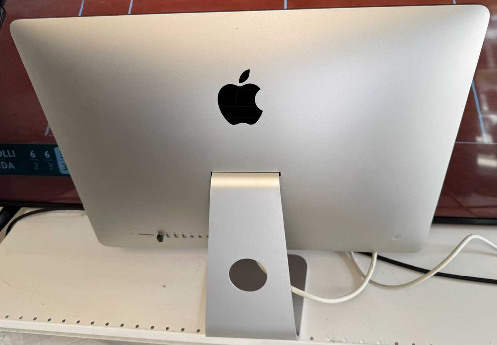 Компютър Apple iMac "Core i5" 1.4 21.5" (Mid-2014)