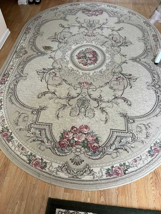 Продам ковры в хорошем состоянии