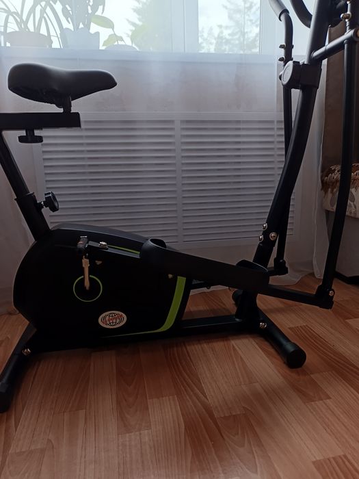 Эллиптический тренажёр