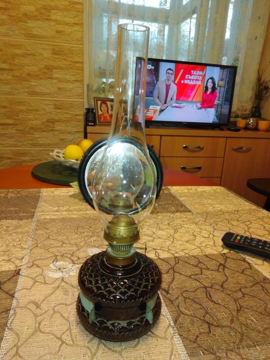 Комплект  газена лампа в отл. състояние и 3 нови шишета