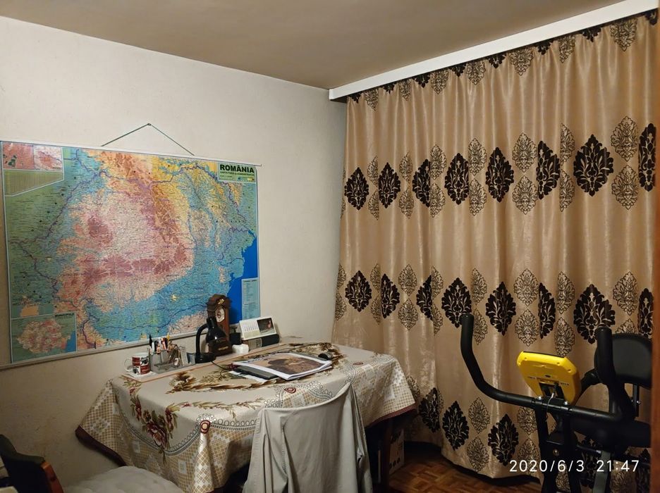 Vând apartament 3 camere semidecomandat Craiova