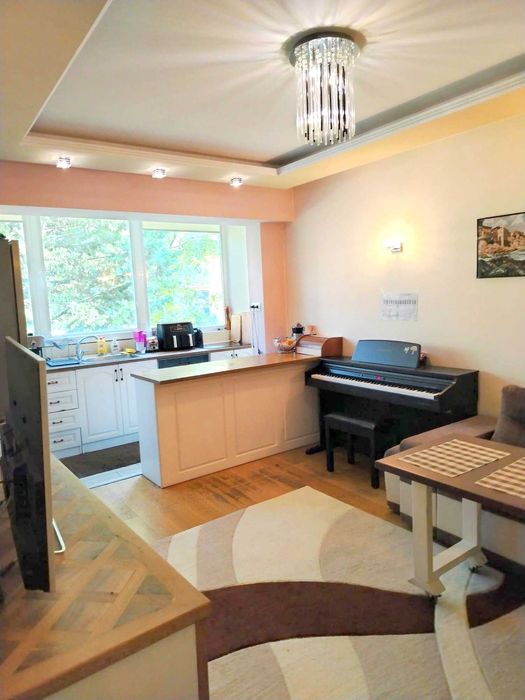 Тристаен апартамент за продажба в Несебър