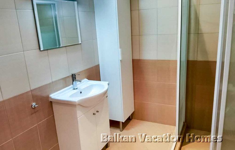 Продава се Тристаен апартамент в Бяла - 109 кв.м за 417 €/кв.м - Снимка #15