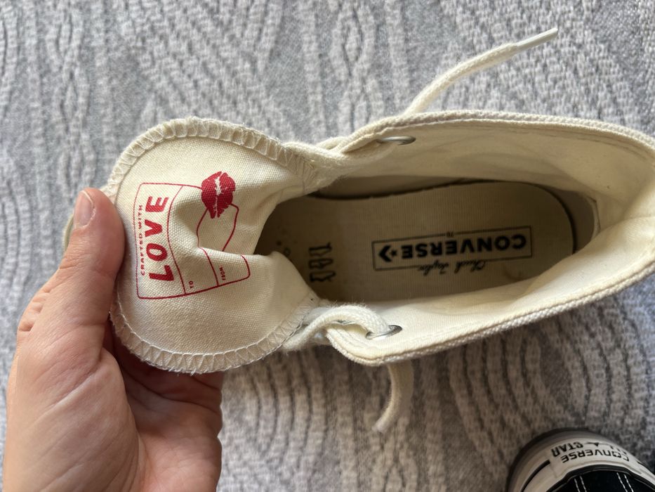 Adidasi Converse