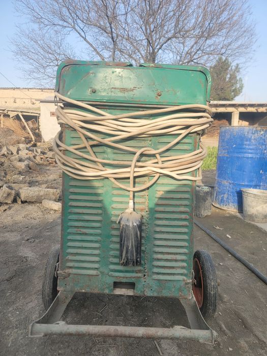 Rasiskiy dvijok sotiladi