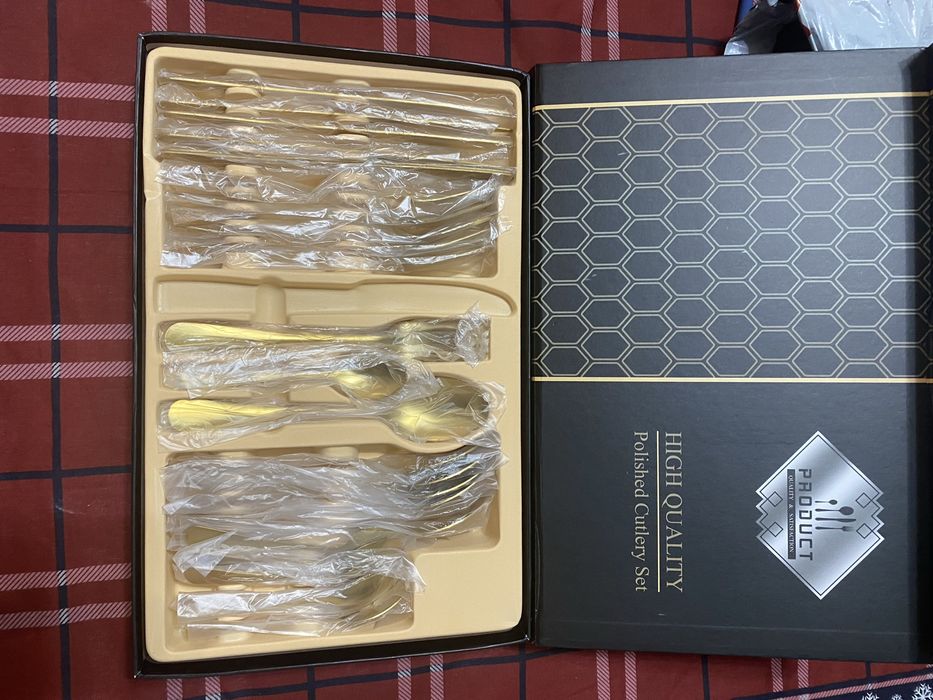 Златен прибор за хранене