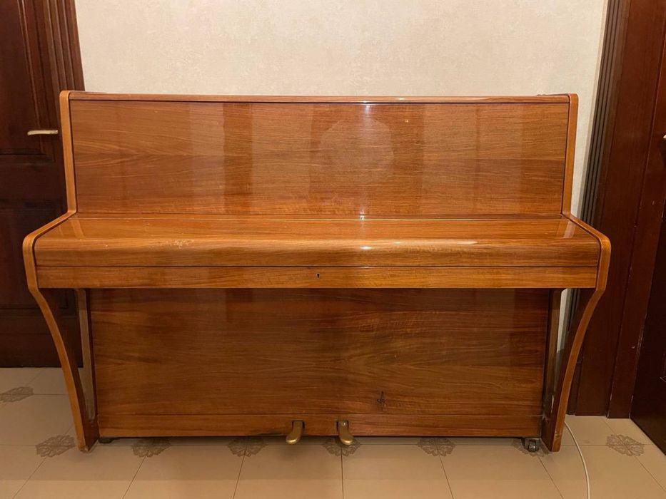 Немецкое фортепиано Zimmermann.