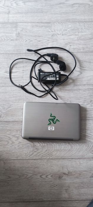 Продам мини ноутбук