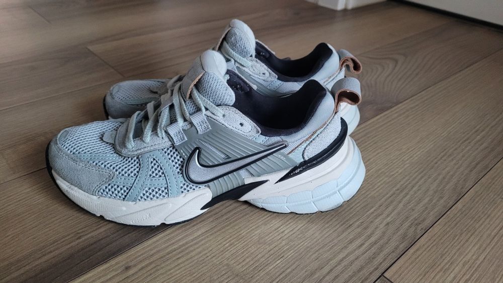 Nike V2K, marimea 36