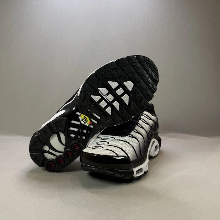Nike Air Max Plus TN "Midnight white-Blue" - НОВА НАЛИЧНОСТ!