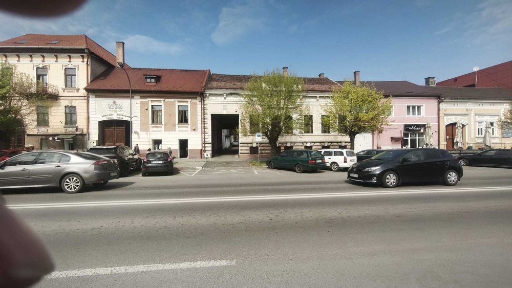 inchiriez restaurant