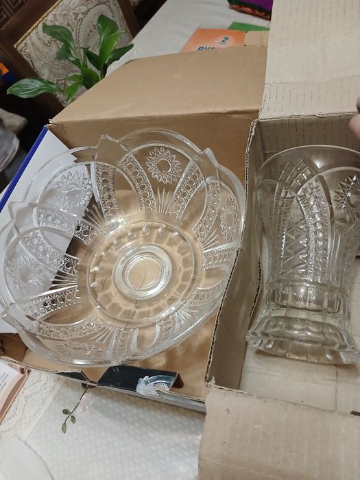 Пробам сиеклчные вазы и для сухофруктов