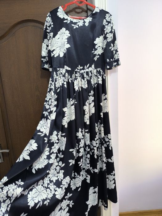 Женское платье с поясом