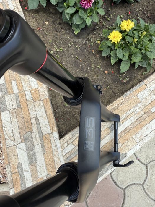 Vând furcă rockshox gold 35