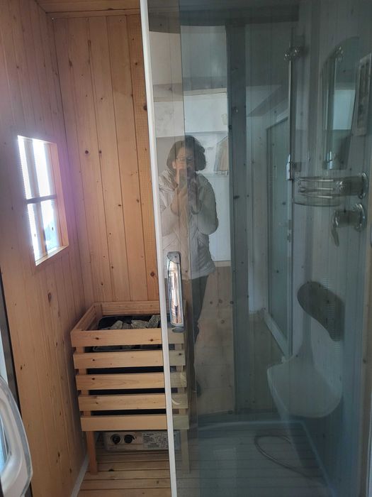 Душ кабина със сауна