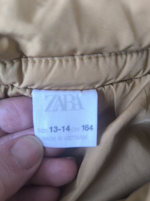 Продам куртку Zara на мальчика