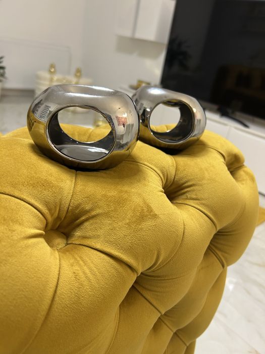 Vând ornamente de cameră