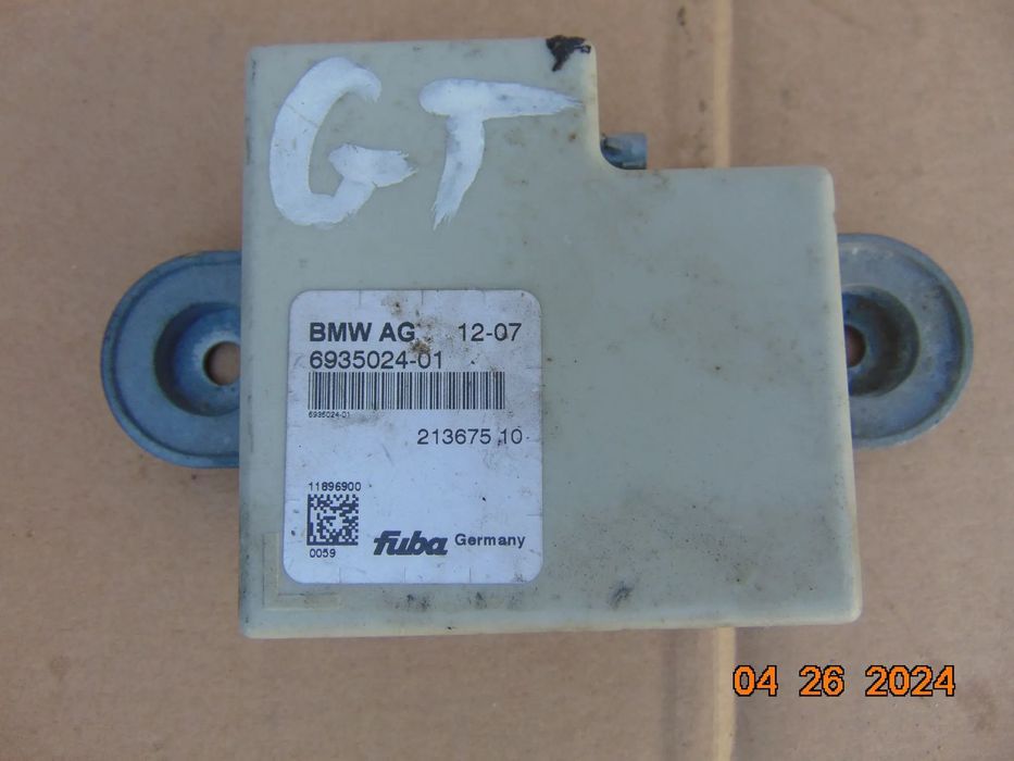 Modul antena BMW F05 seria 5 gt f01 f10 f11 e90 e91 e92 e93 e60 e65 e70 e71 cod