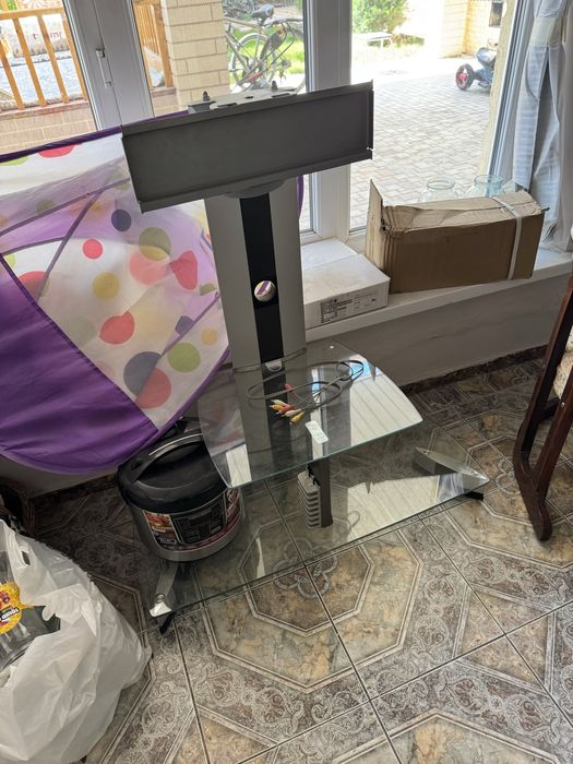 Подставка под телевизор