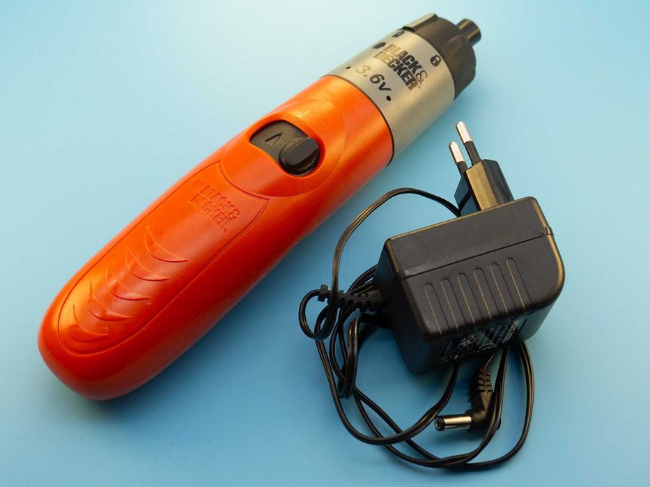 Surubelnita electrica Black&Decker cu acumulator