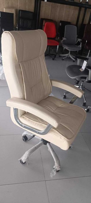 Кресло для офиса и дома - BORN ТТ