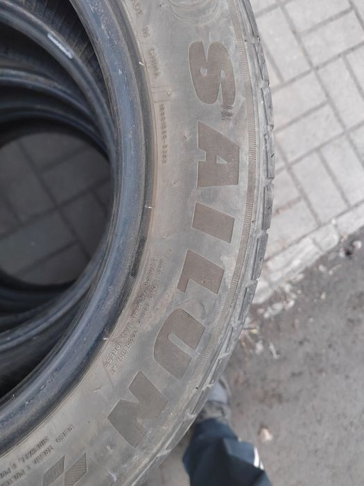 Продам комплект летних шин