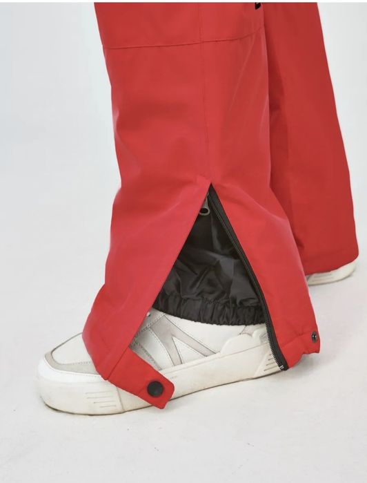 Горнолыжный комбинезон,костюм лыжный