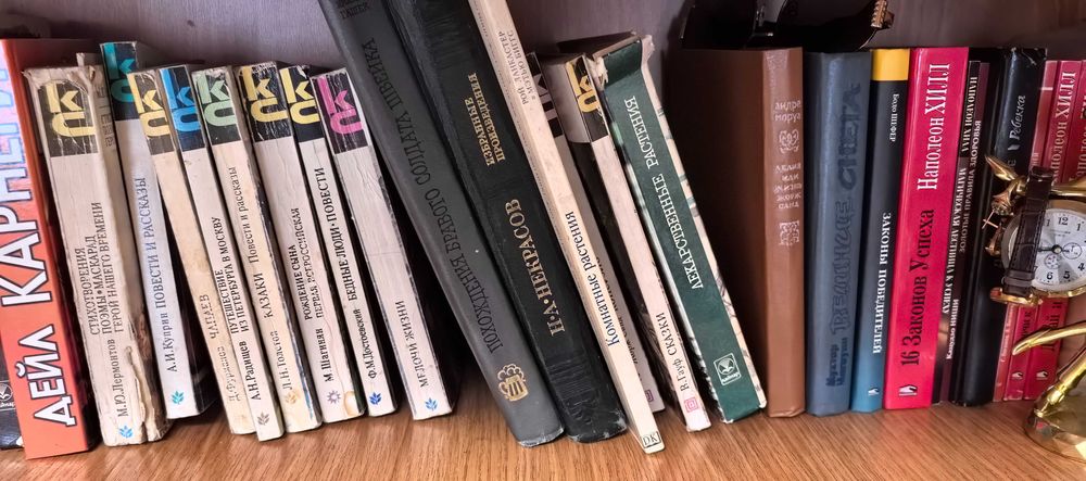 Продам разные книги