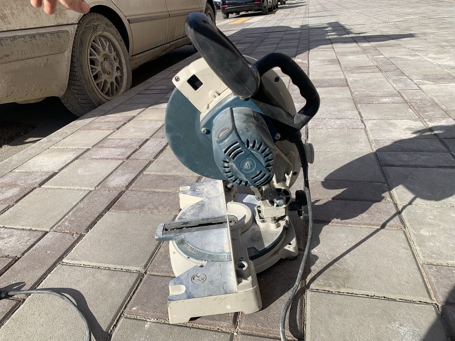 Торцовка Alteco 220B