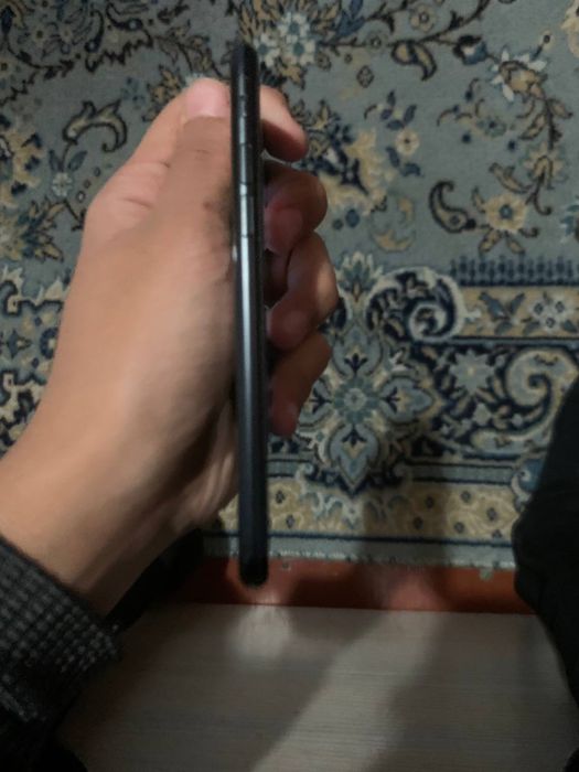 Iphone se 2020 sotiladi