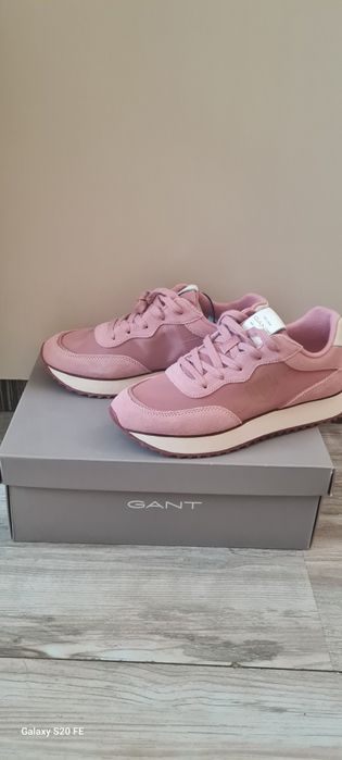 Нови дамски маратонки GANT