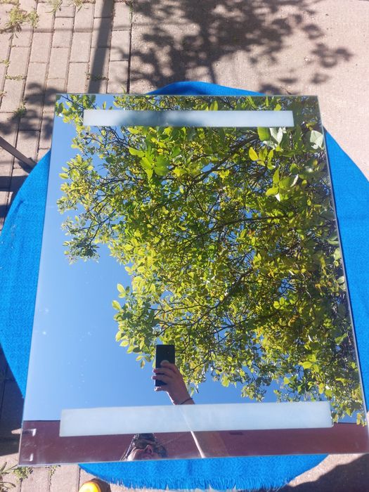 Oglinda de baie cu tuburi T5 13w dim:80×65 cu întrerupător. Model deosebit.EGLO