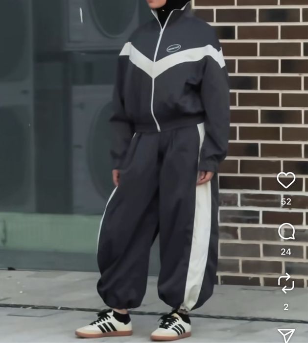 Спортивный костюм