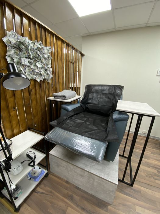 Маникюр/педикюр услуга мужской женский 10 лет опыт работа