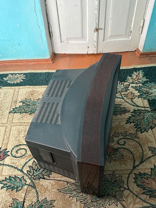 Телевизор цветной