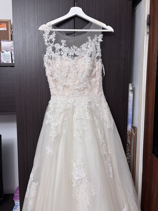 Vand Rochie de Mireasa