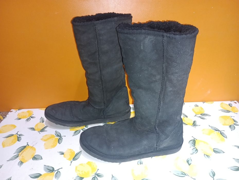 UGG кожени високи N 40 - 13 €