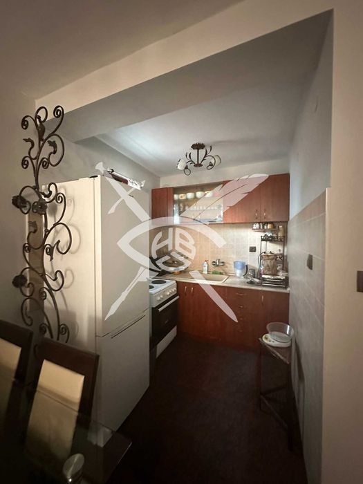 Продава се Тристаен апартамент в Пловдив, Кършияка - 89 кв.м за 1984 €/кв.м - Снимка #1