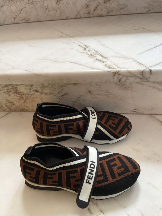 Невероятни маратонки Fendi номер 37 промо цена
