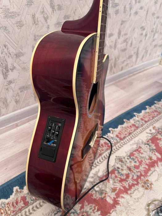 Электроакустическая гитара Cortland