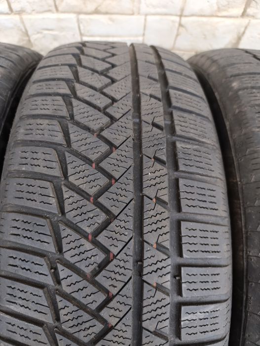 Зимни гуми Continental 235/55/19 Winter contact TS 850 P