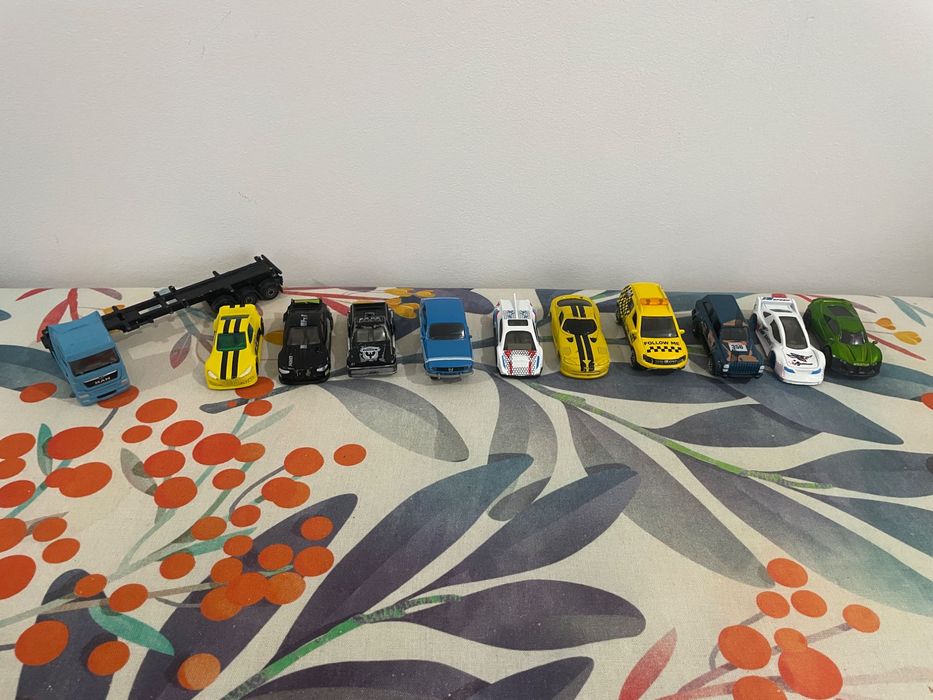 Lot mașinuțe metalice